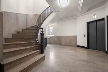 Staircase with railing